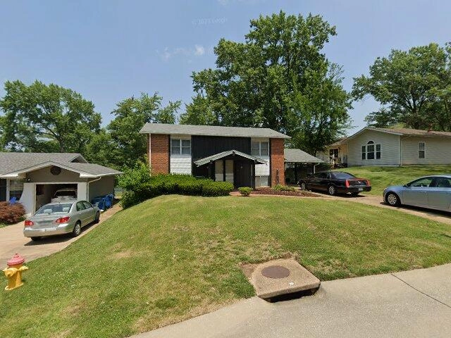 House image located at Maryland Heights, MO 63043