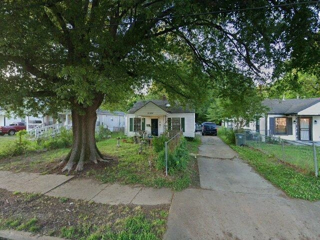 House image located at Memphis, TN 38111