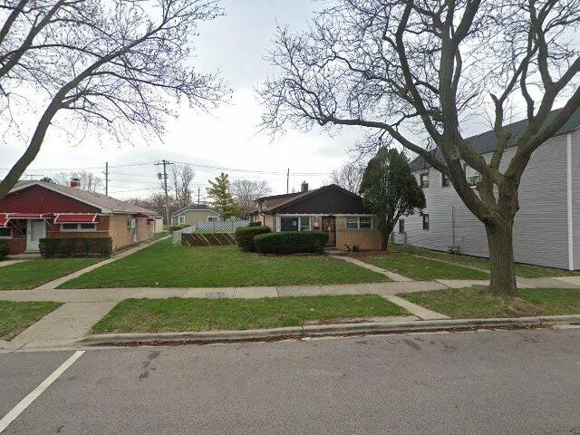 House image located at Bellwood, IL 60104
