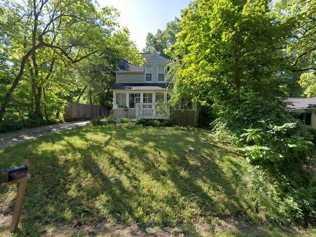 House image located at Rochester, MI 48307