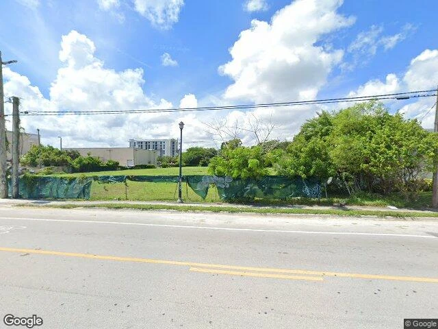 House image located at Miami, FL 33180