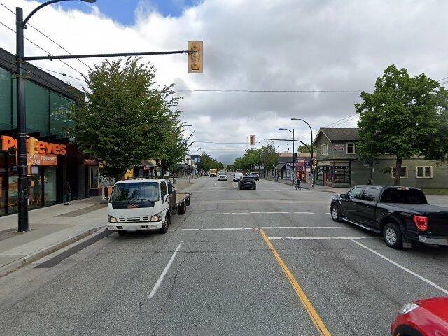 House image located at Burlington, IL 60109