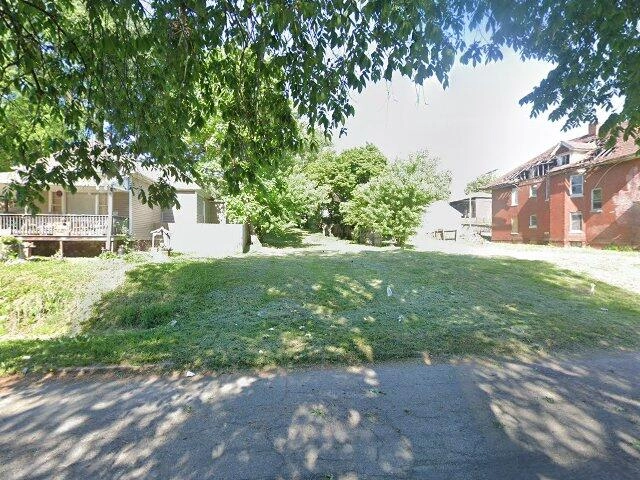 House image located at Saint Joseph, MO 64501