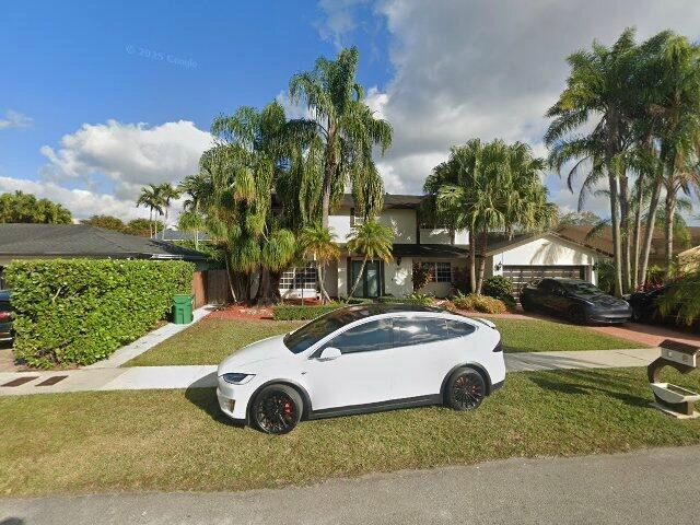 House image located at Miami, FL 33186