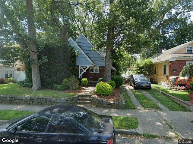 House image located at Freeport, NY 11520