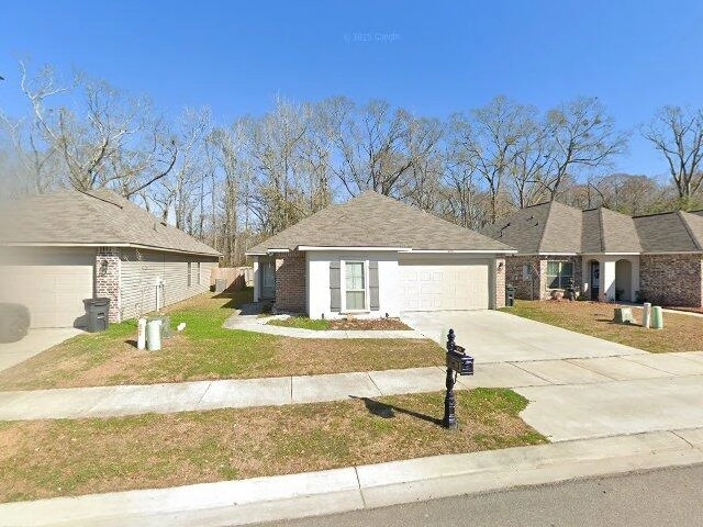 House image located at Gonzales, LA 70737