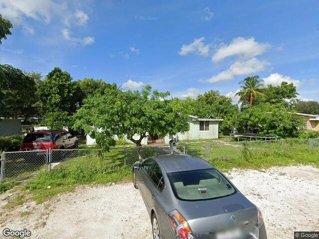 House image located at Miami, FL 33167