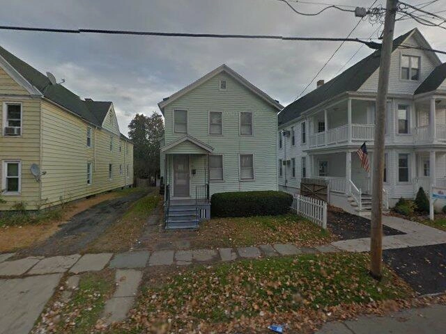 House image located at Waukegan, IL 60085