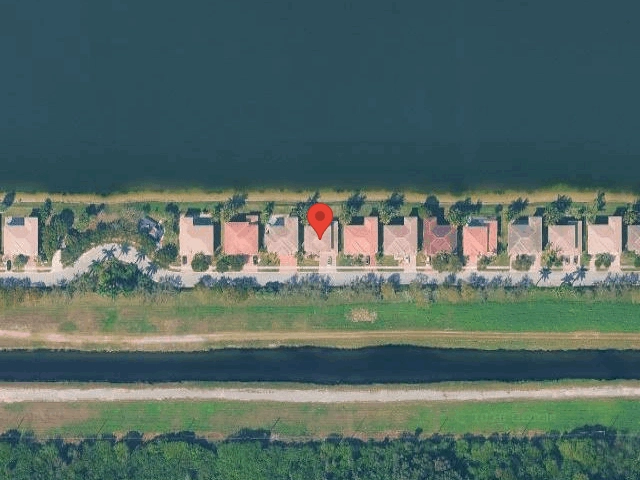 House image located at Hollywood, FL 33029