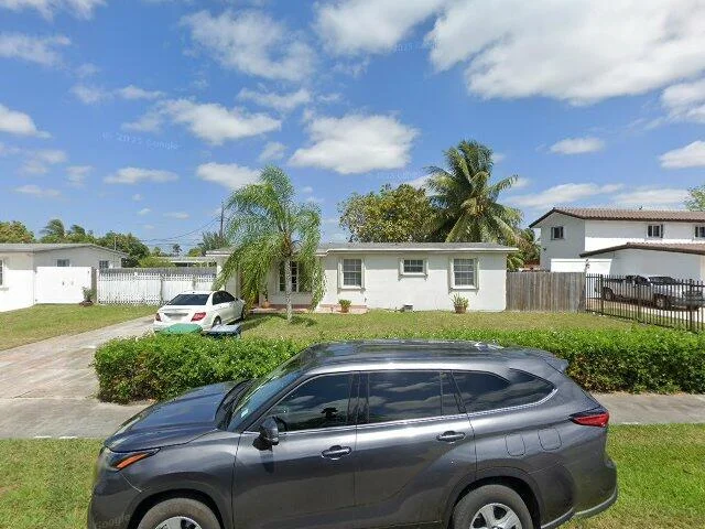 House image located at Miami, FL 33165