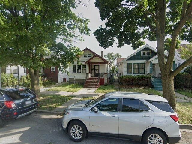 House image located at Chicago, IL 60628
