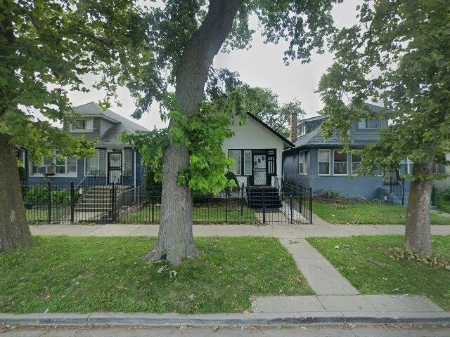 House image located at Chicago, IL 60649