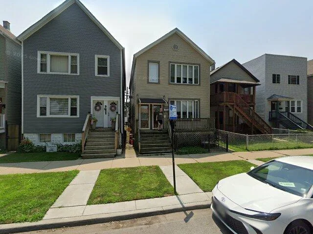 House image located at Chicago, IL 60609
