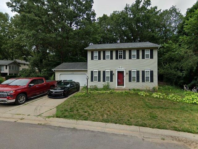 House image located at South Bend, IN 46637