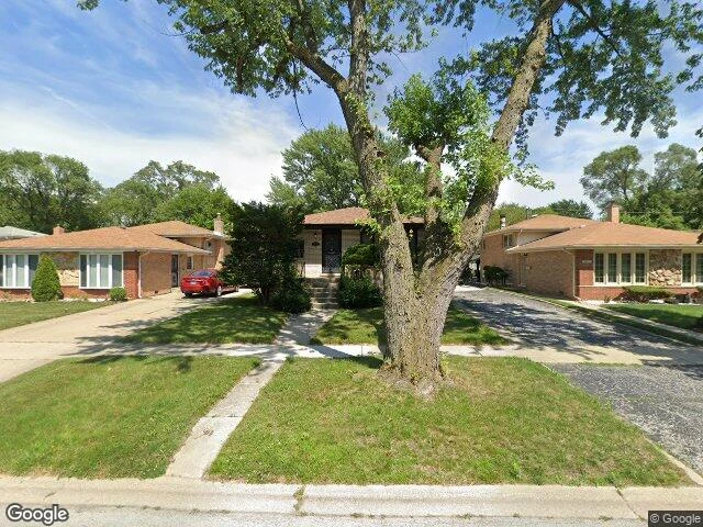 House image located at Dolton, IL 60419