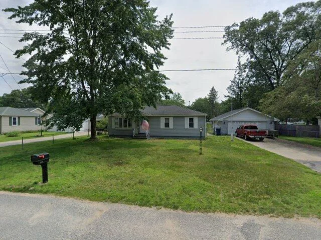 House image located at Montague, MI 49437