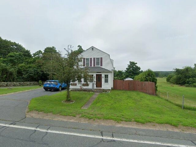 House image located at Acushnet, MA 02743