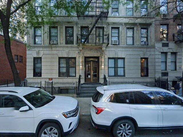 House image located at New York, NY 10016