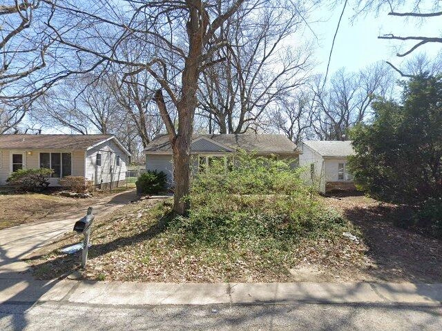 House image located at Saint Louis, MO 63135