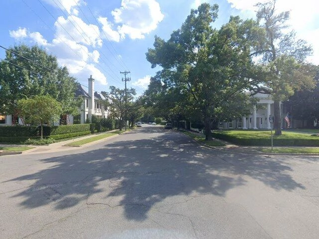 House image located at Willoughby, OH 44094