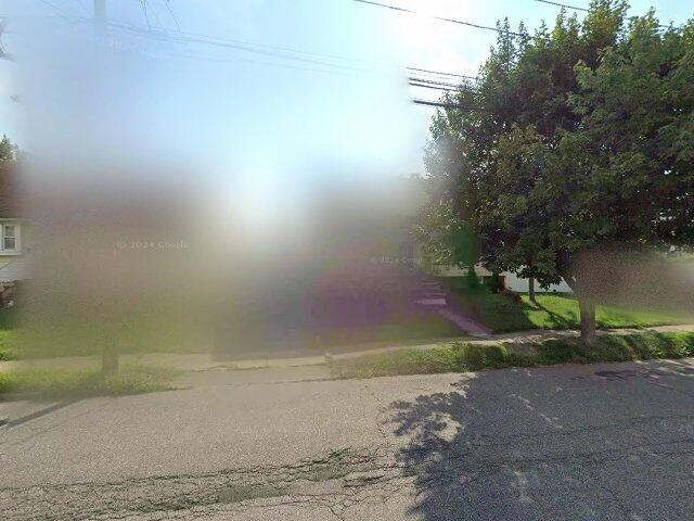 House image located at Paterson, NJ 07502