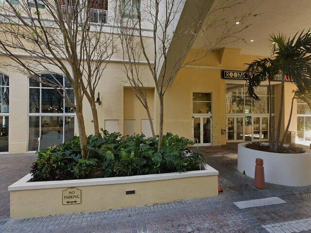 House image located at Miami, FL 33156