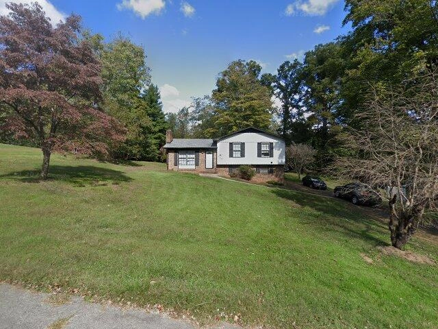 House image located at Elkin, NC 28621