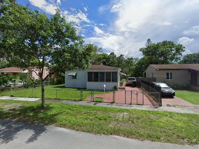 House image located at Miami, FL 33168