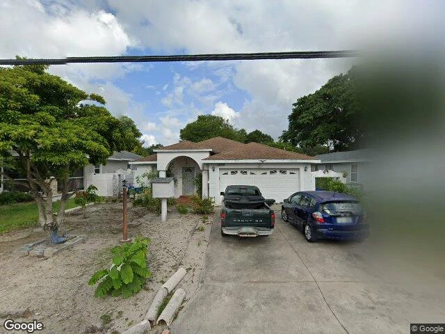 House image located at Saint Petersburg, FL 33713