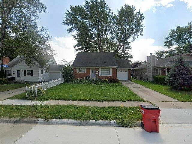 House image located at Roseville, MI 48066