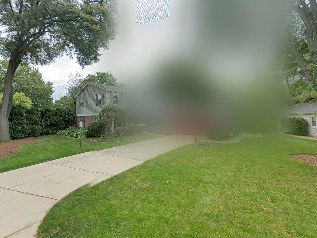 House image located at Barrington, IL 60010