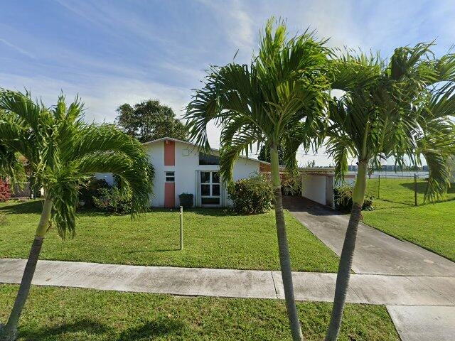 House image located at West Palm Beach, FL 33401