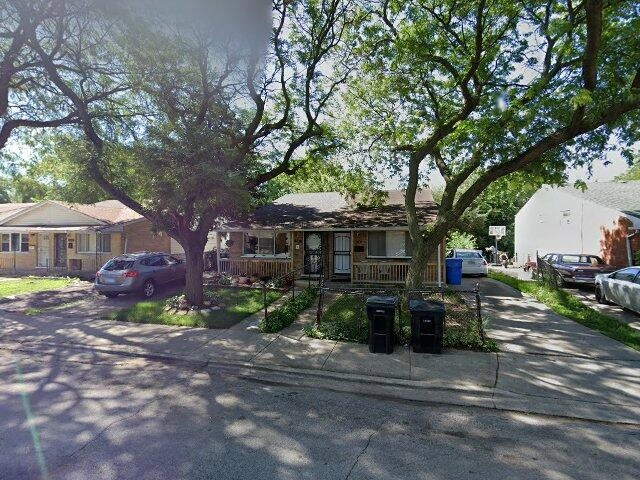 House image located at Chicago, IL 60643