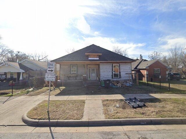 House image located at Fort Worth, TX 76104