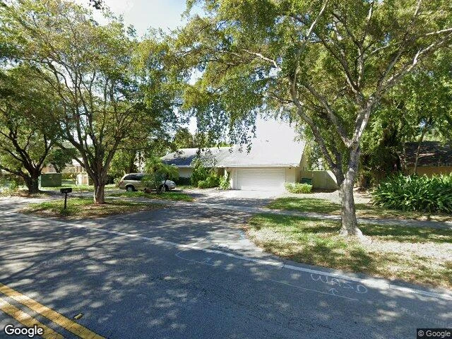 House image located at Miami, FL 33186