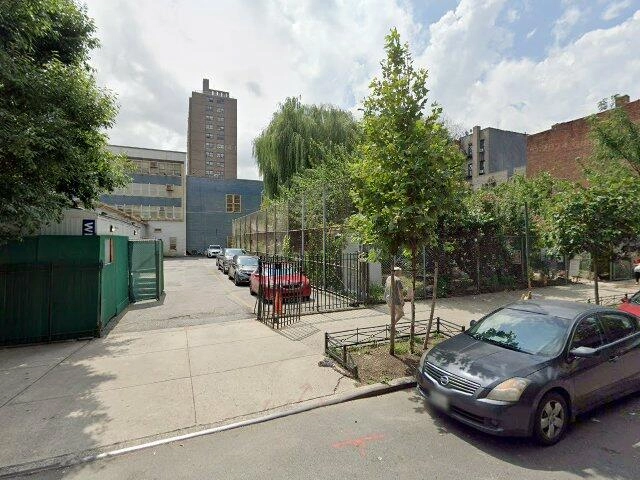 House image located at Chicago, IL 60628