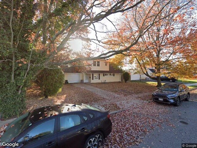 House image located at Levittown, NY 11756