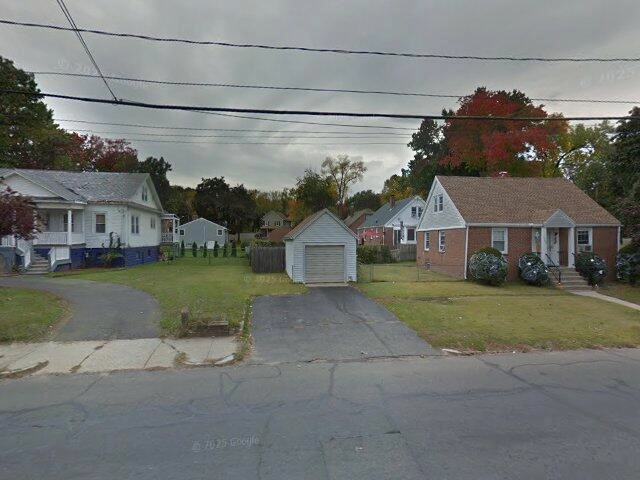 House image located at Camden, NJ 08104