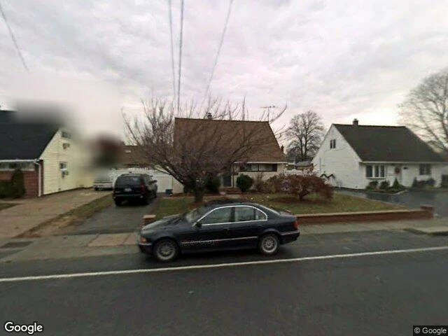 House image located at Oceanside, NY 11572