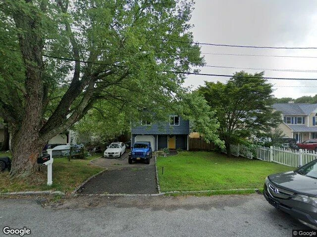 House image located at Farmingville, NY 11738