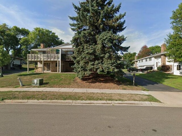 House image located at Minneapolis, MN 55438