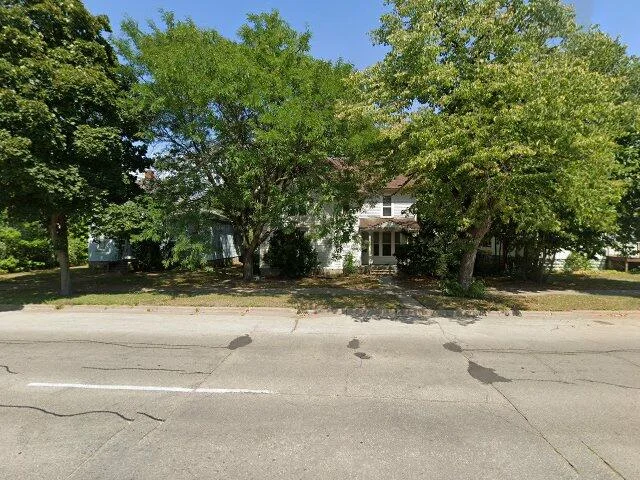 House image located at Winona, MN 55987