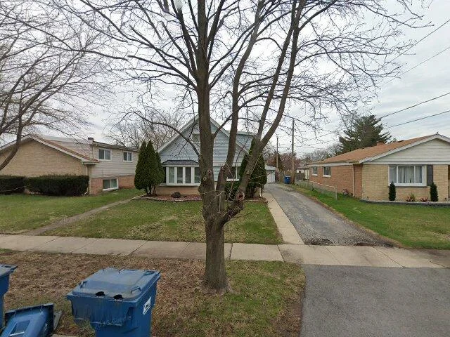 House image located at Alsip, IL 60803