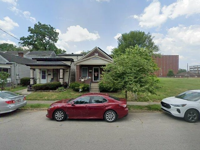 House image located at Louisville, KY 40210