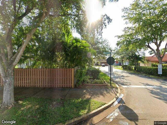 House image located at Miami, FL 33196