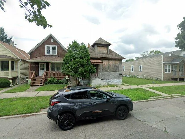 House image located at Chicago, IL 60633