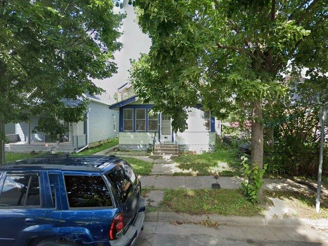 House image located at Saint Paul, MN 55103