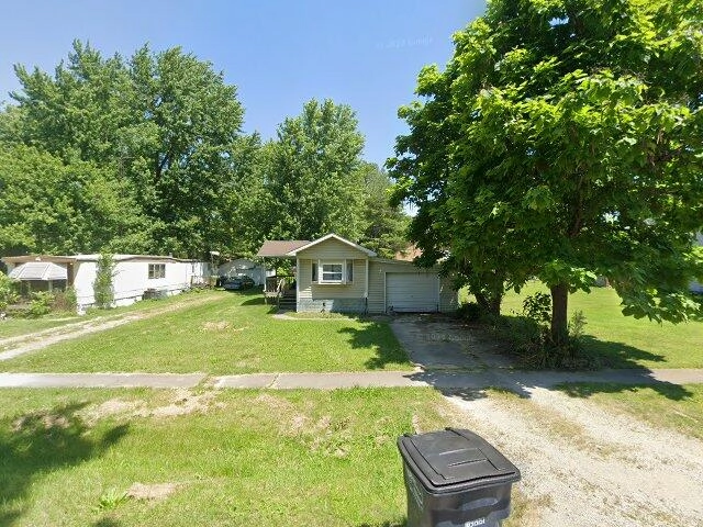 House image located at Nokomis, IL 62075