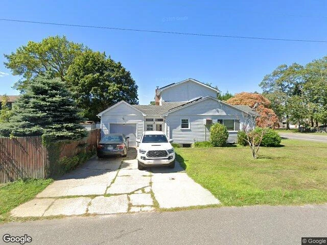 House image located at West Babylon, NY 11704