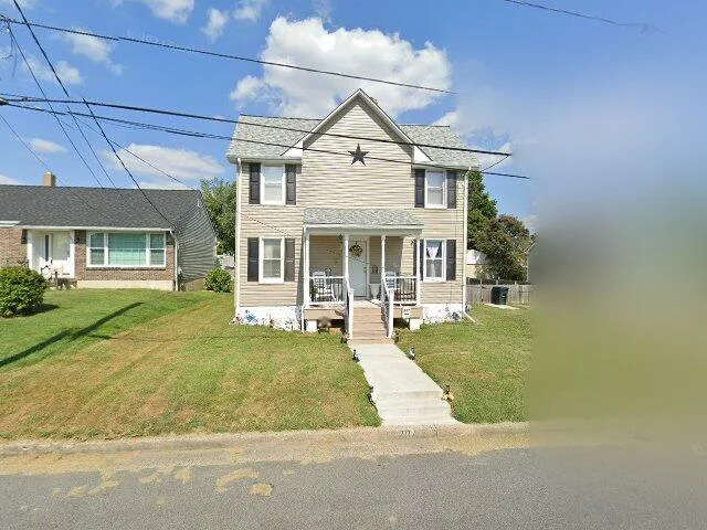 House image located at New Castle, DE 19720